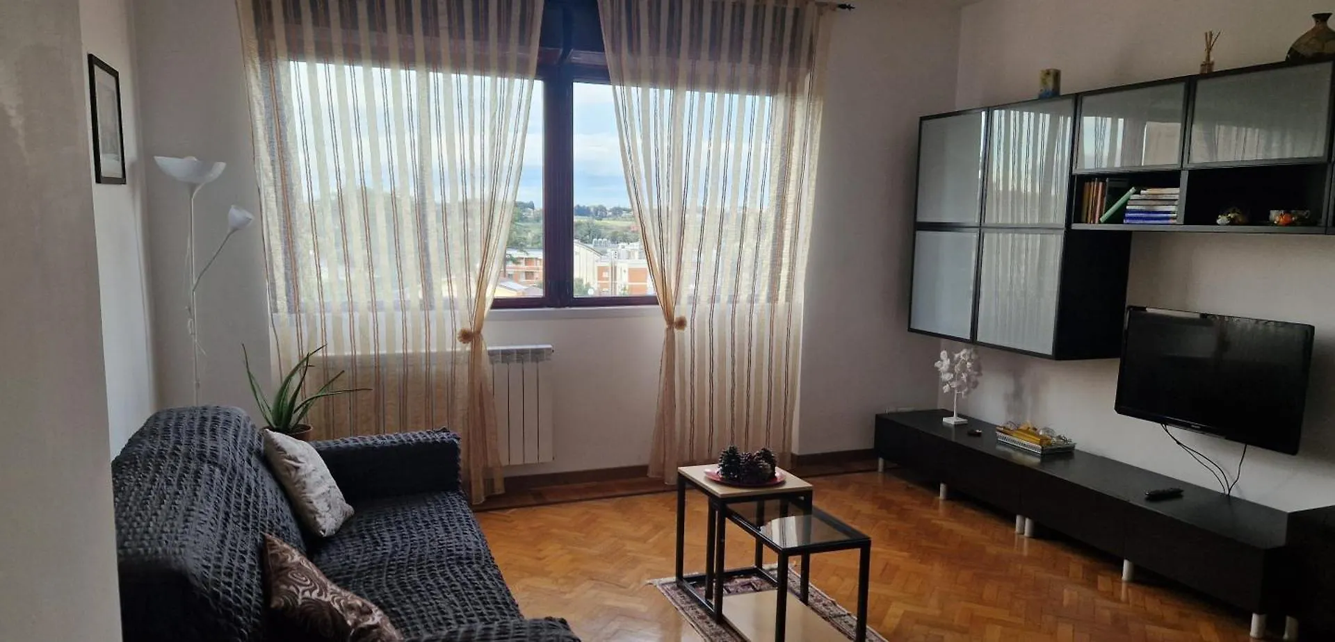 Casetta Di Zio Gianluca, Vista Panoramica A Roma